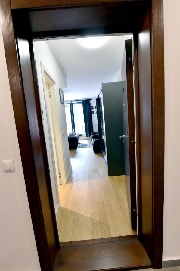 Tayson Square Dorcol New Location Free Garage Apartment เบลเกรด ภายนอก รูปภาพ
